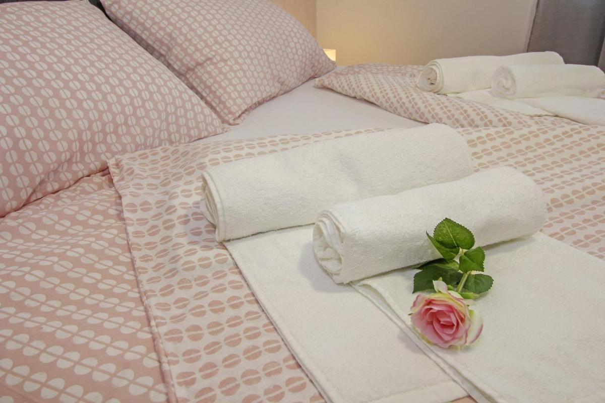 Villa Natascha In Pamici - Haus Fuer 6 Personen à Žminj Extérieur photo